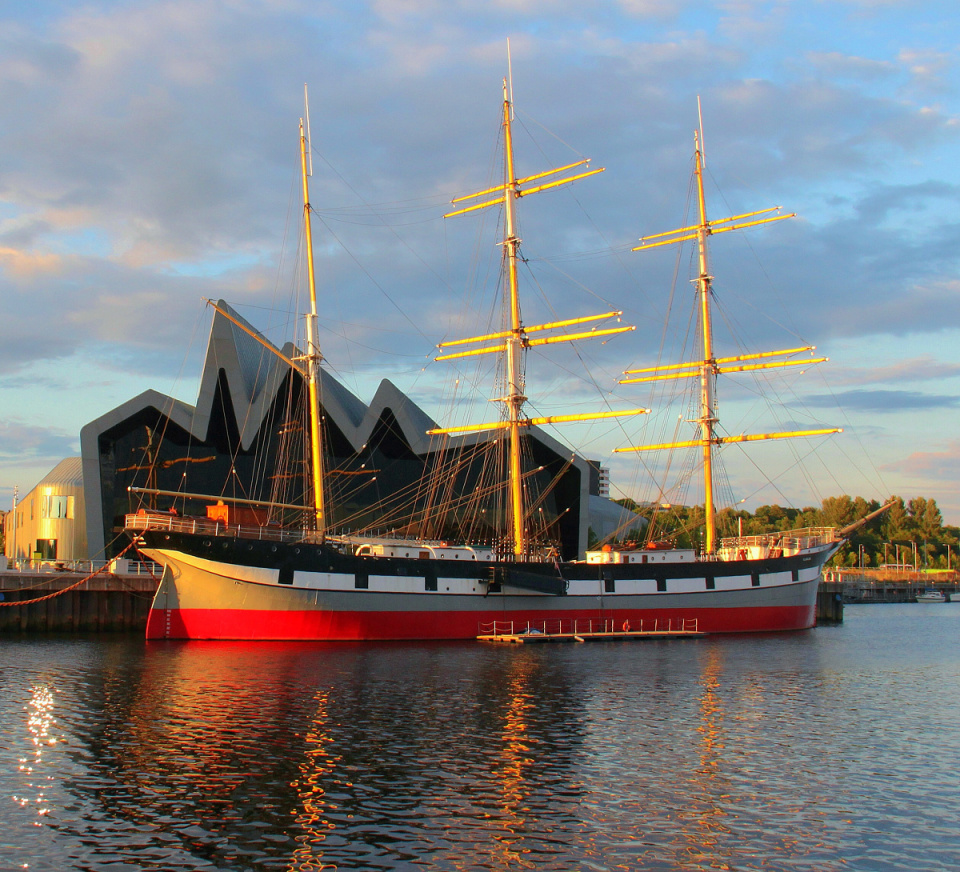 The Tall Ship at Glasgow Harbour SSN595 Blipfoto