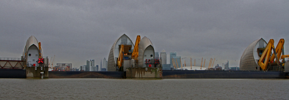 Thames Barrier In Action Normie Blipfoto   111280650150dc4dfabe2e17.28390877 