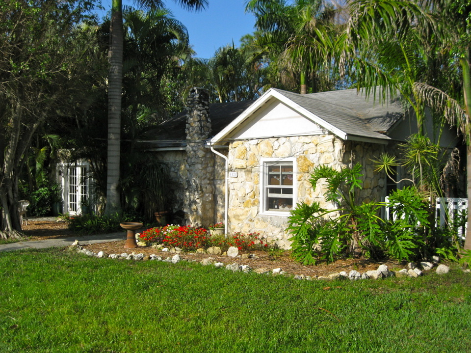 old-florida-2-coquina-house-lifenaturally-blipfoto