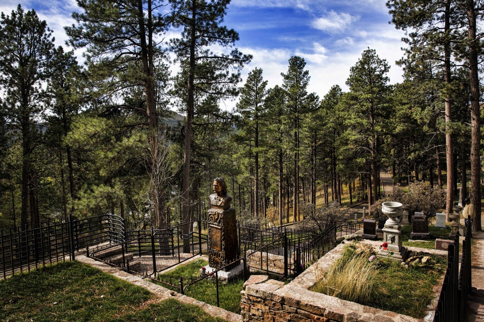 Mount Moriah Cemetery, Deadwood, South Dakota USA | MaverickDesign ...