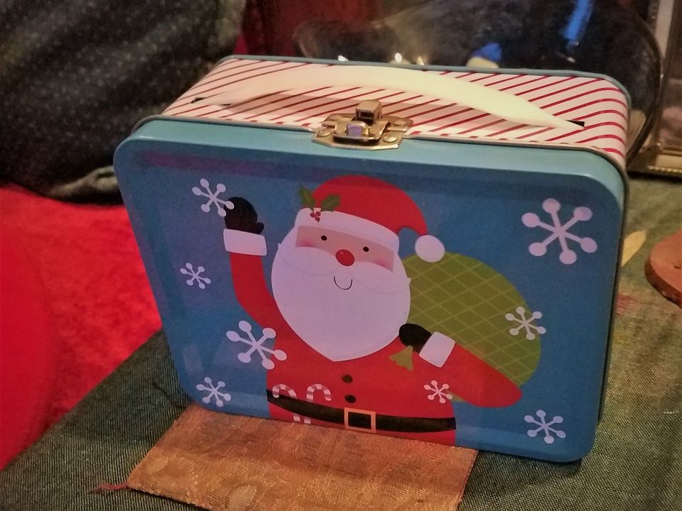 Vintage Santa Lunch Box RonaldBerry Blipfoto