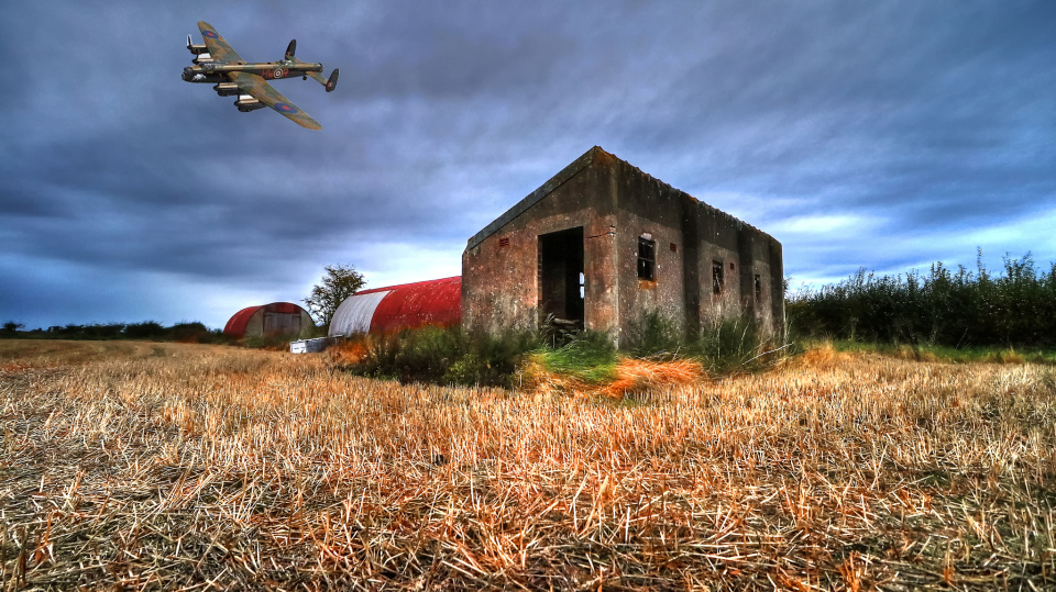 DALTON AIRFIELD Dcred Blipfoto