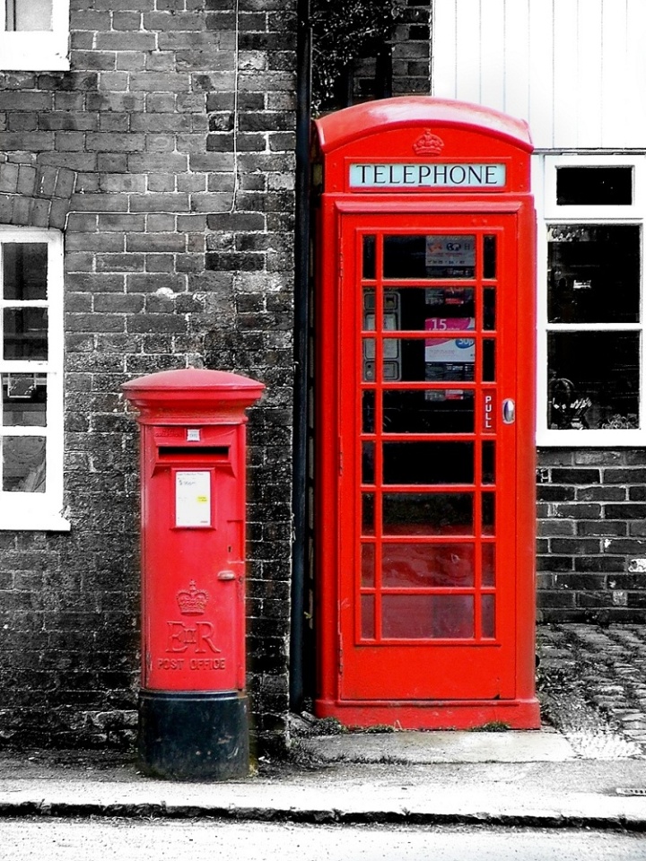 Британия телефон. Телефонная будка Англия. Телефонная будка Лондон. Таксофон Лондон. Таксофонная будка Англия.