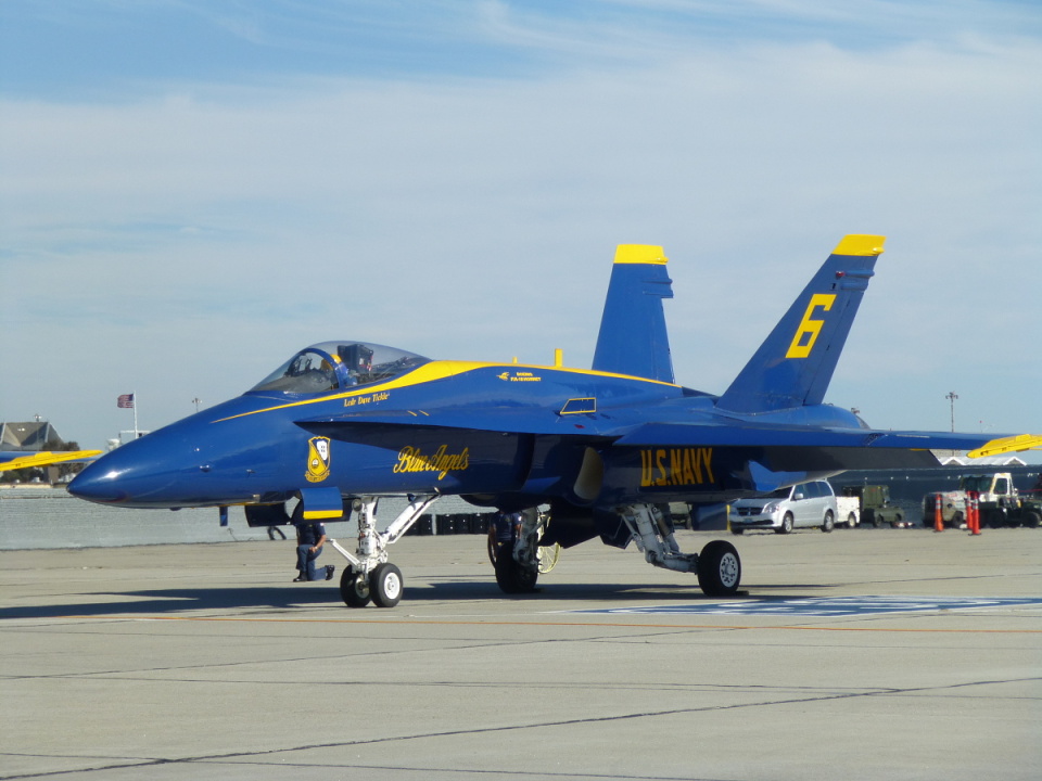 Number 6 Ledr. Dave Tickle Blue Angels | hammondcast | Blipfoto