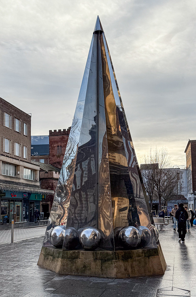 Exeter Riddles sculpture | suejay50 | Blipfoto