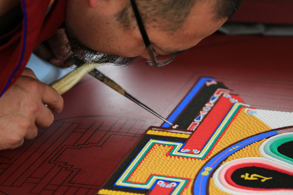 chenrezig-sand-mandala-of-love-and-compassion-pcc-blipfoto