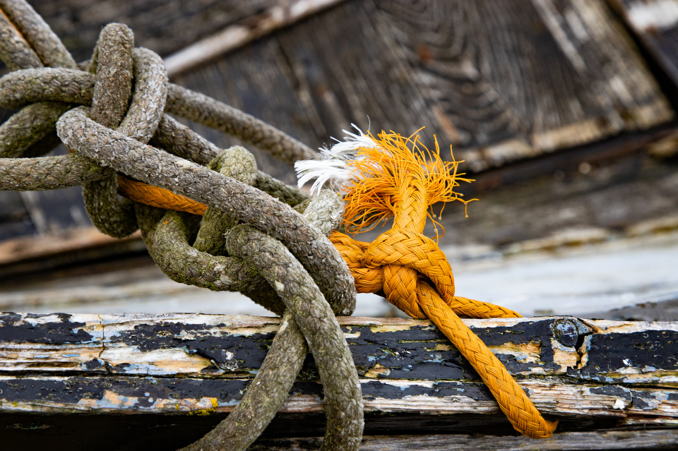 tied-up-in-knots-lifeat60degrees-blipfoto