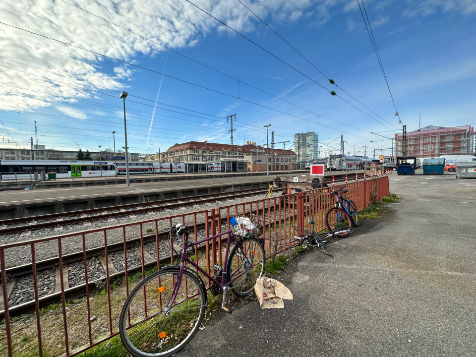 Railway Station Singen (Hohentwiel) In Germany | Daenu | Blipfoto