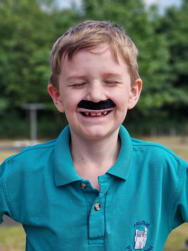 Mooooostache mumof4wildlings blipfoto