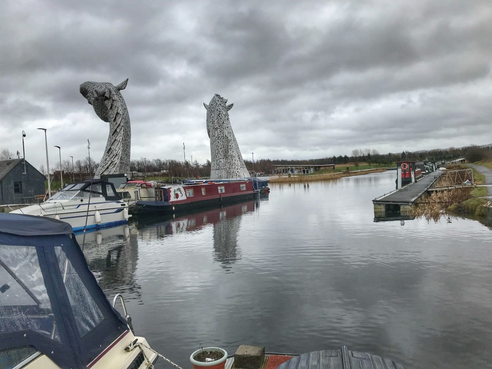 Kelpies Marina Johnd Blipfoto 