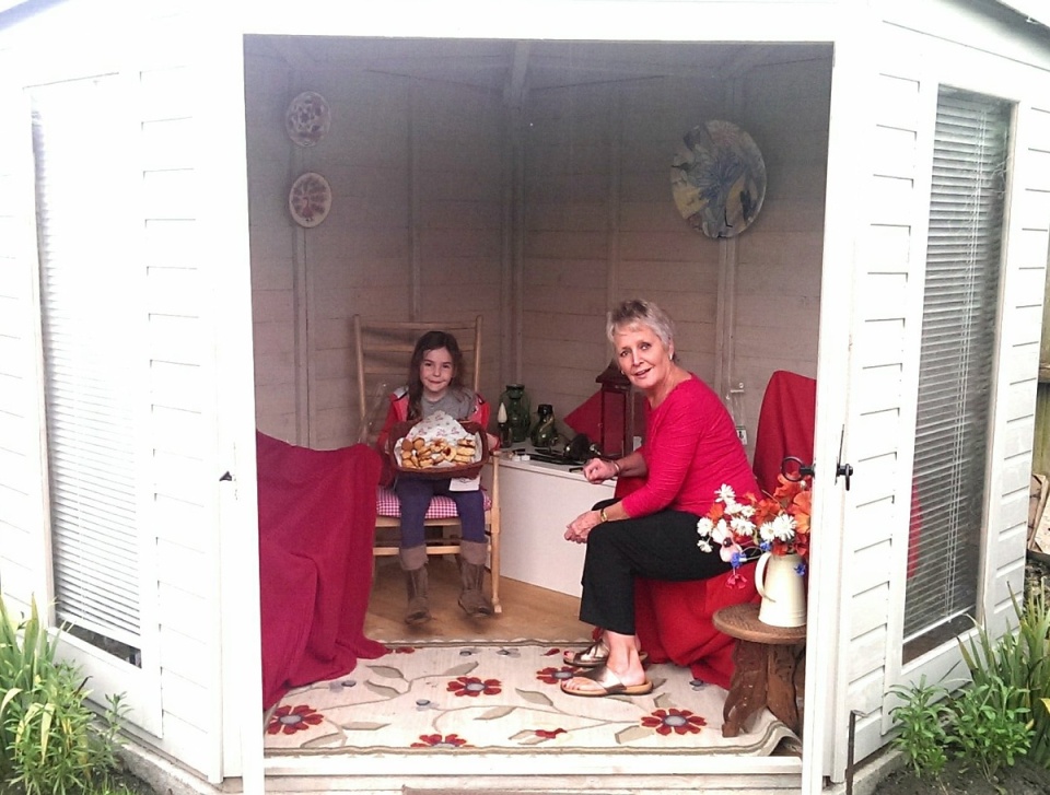 Baking cakes with Nana