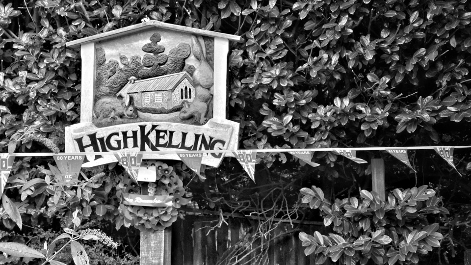 Mono Monday Public Art JohnRH Blipfoto mono-monday-public-art-johnrh-blipfoto