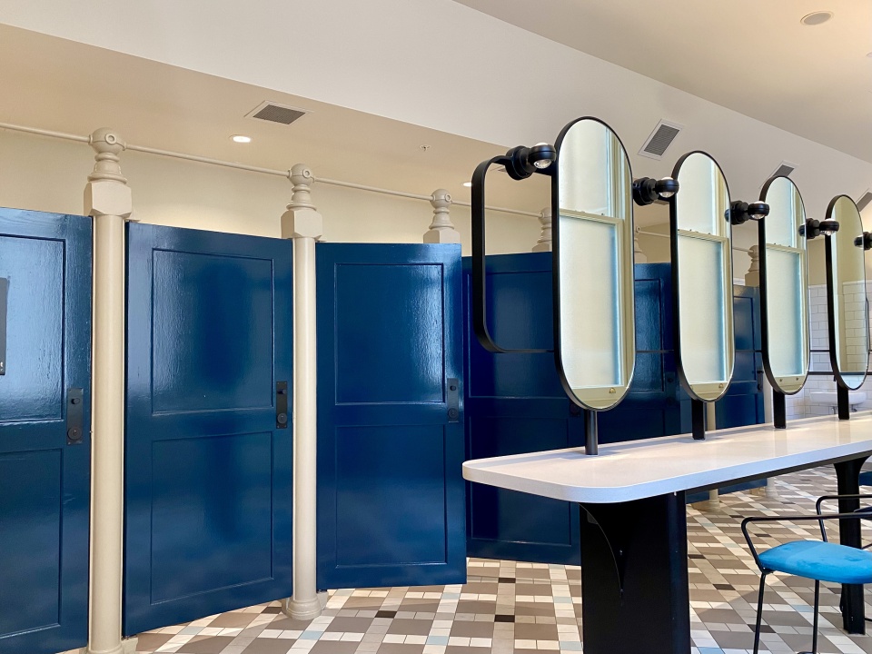 QVB Ladies Toilets SeriousFrolic Blipfoto