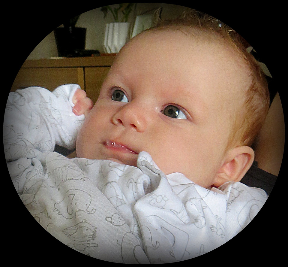 Bubbly Baby Evie. | Babrecila | Blipfoto