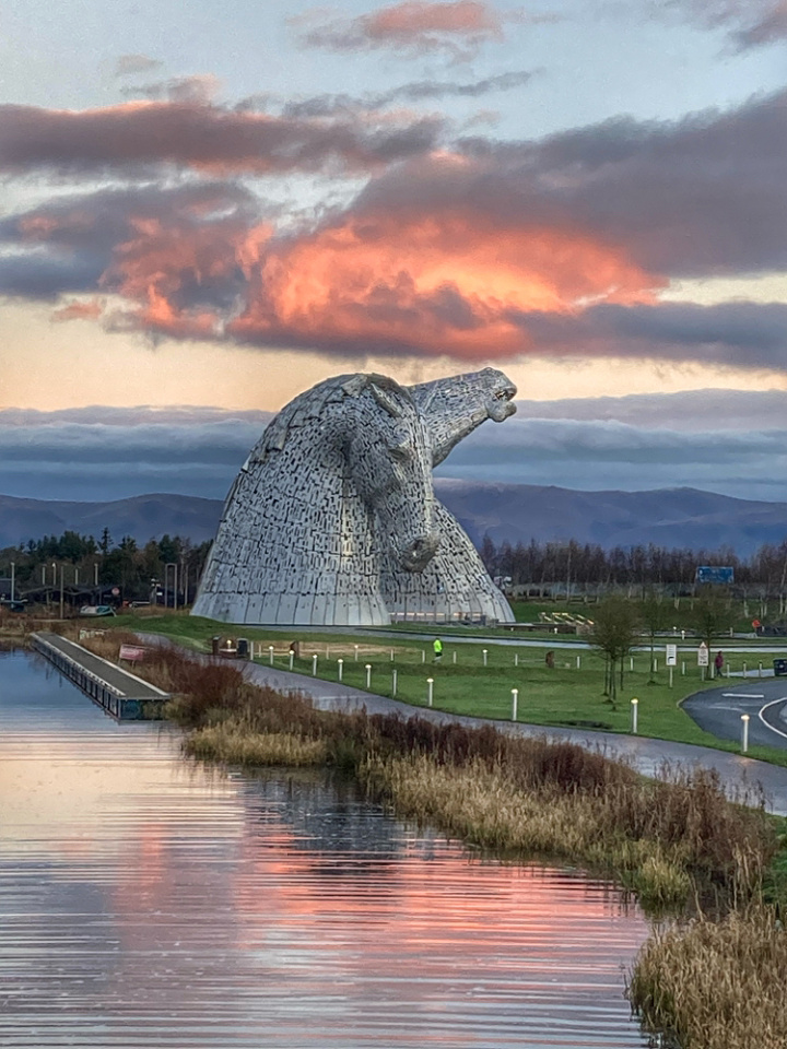 Sunrise At The Kelpies Maggied Blipfoto 