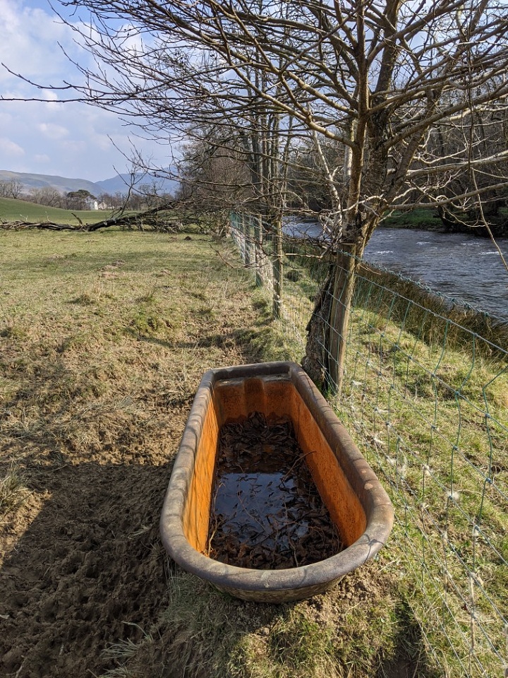 Bathtubs in fields appreciation group biblinros Blipfoto