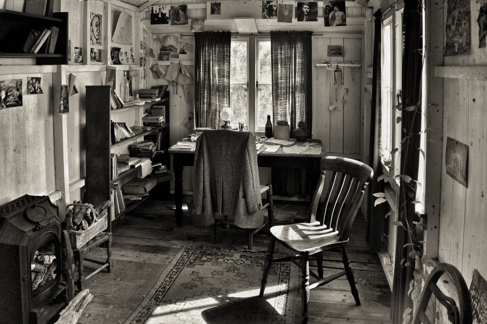 Dylan Thomas Writing Shed, Laugharne | marknlizzie | Blipfoto